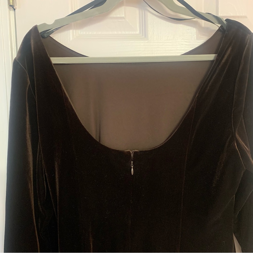 Size 16 Vince Camuto velvet long sleeve Ruched crewneck brown midi dress - Picture 9 of 9